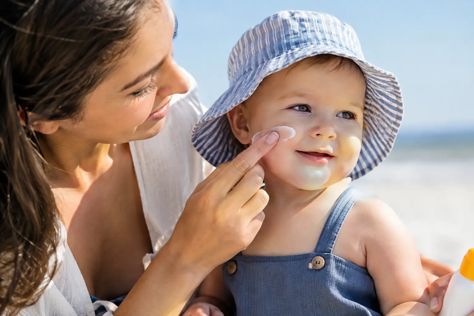 When Should Babies Use Sunscreen? A Safe Age Guide