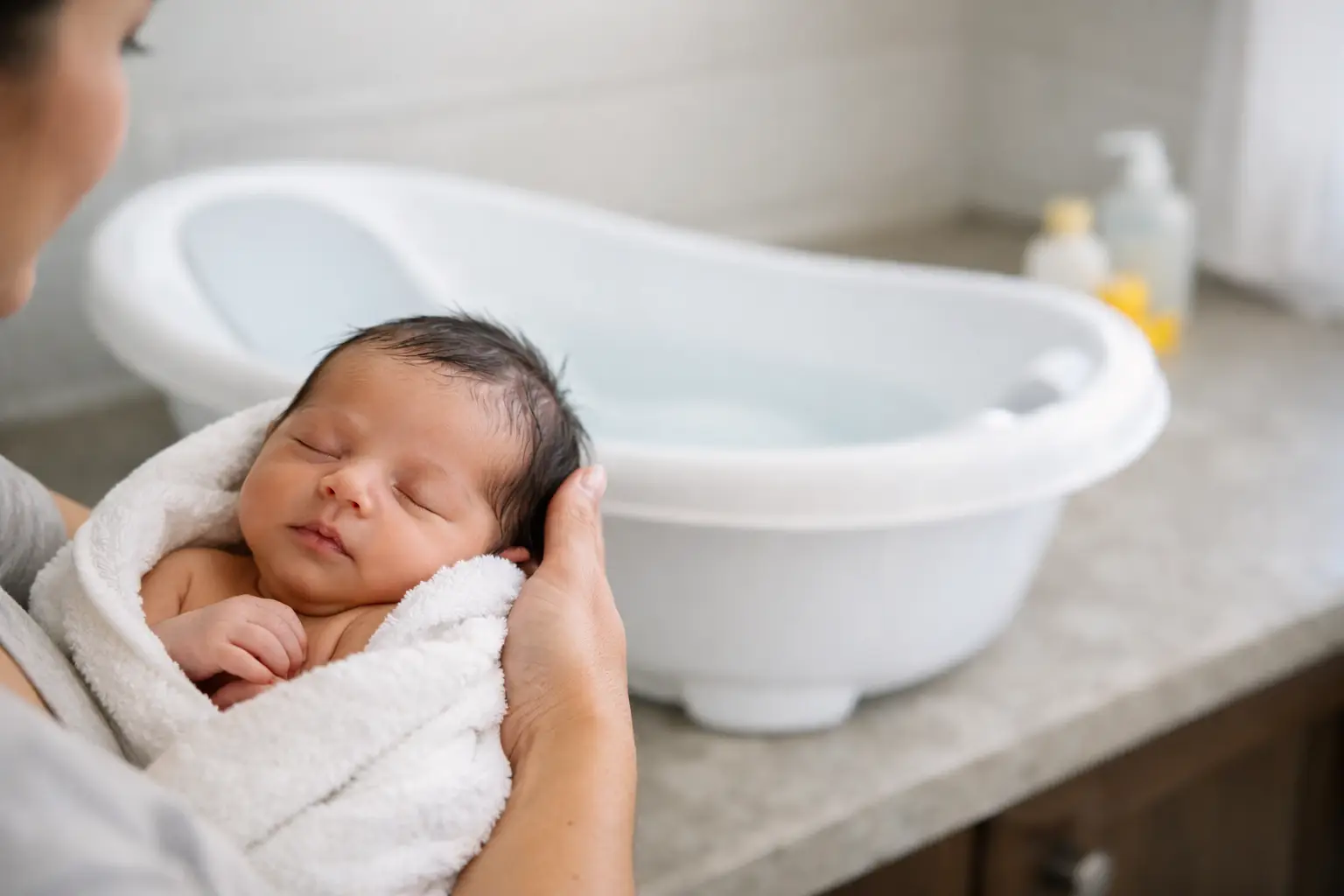 When Should Newborns Avoid Tubs? A Safe Guide